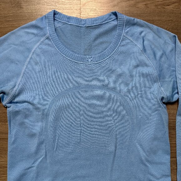 Lululemon Women's Swiftly Tech Long Sleeve Crew - Aqua Smoke Blue - Picture 3 of 7